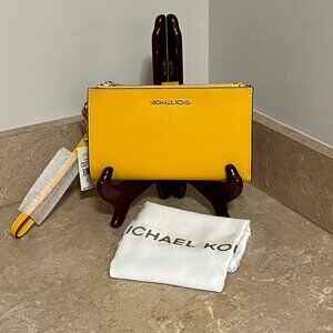 Michael Kors Jet Set Jasmine Double Zip Wristlet w/ Dust Bag